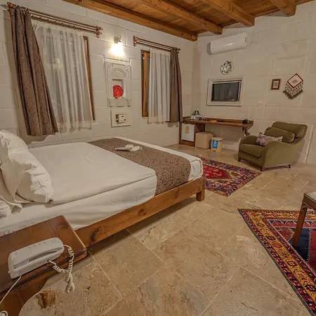 Hotel Zara Cave