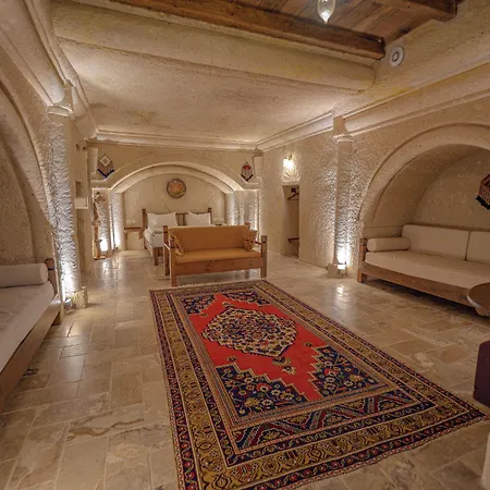 Zara Cave Hotel 2*