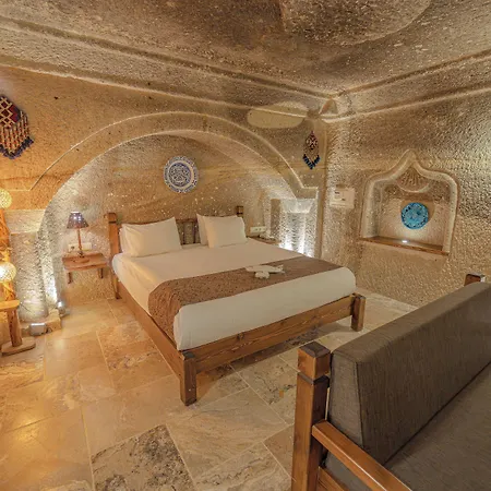 Hotel Zara Cave