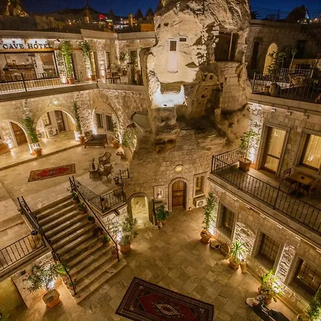 Zara Cave Готель