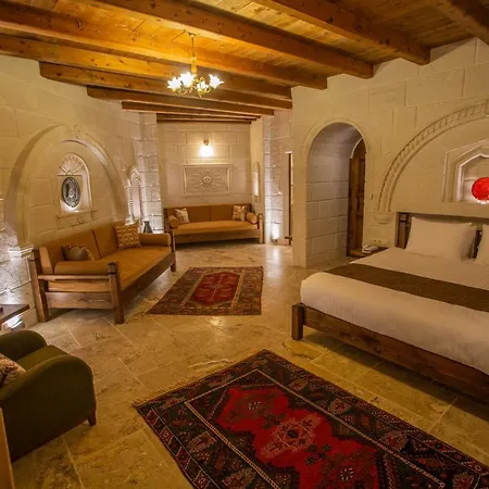 Hotel Zara Cave