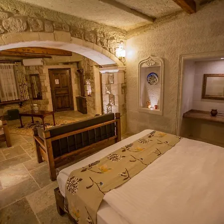 Hotel Zara Cave