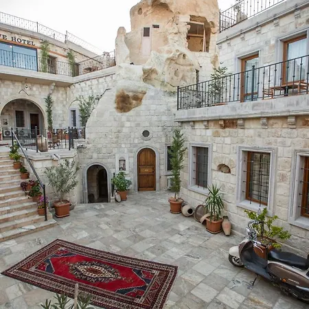 Zara Cave Готель 2*